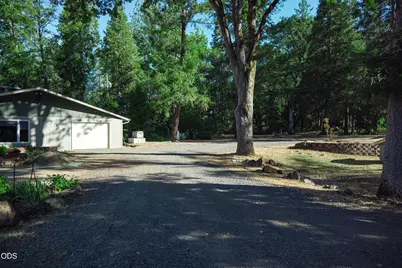 2750 Granite Hill Road, Grants Pass, OR 97526 - Photo 39