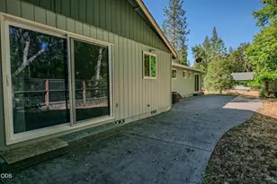 2750 Granite Hill Rd, Grants Pass, OR 97526 - Photo 31