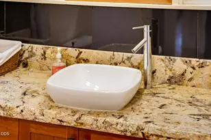 307 N Main St, Ashland, OR 97520 - Photo 27
