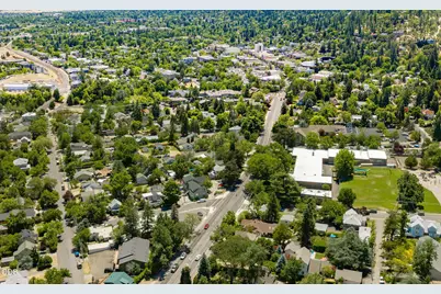 307 N Main Street, Ashland, OR 97520 - Photo 69