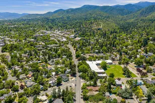 307 N Main St, Ashland, OR 97520 - Photo 71