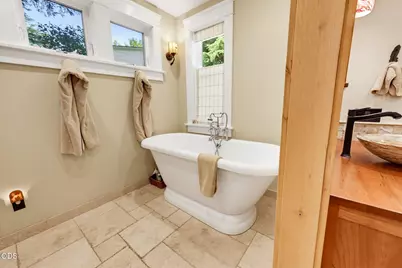 307 N Main Street, Ashland, OR 97520 - Photo 43