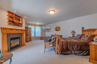 3733 Sherwood Park Drive, Medford, OR 97504 - Photo 17