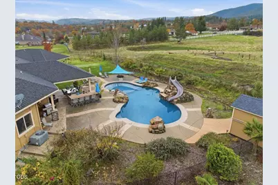 899 Old Stage Road, Medford, OR 97502 - Photo 49