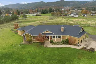 899 Old Stage Rd, Medford, OR 97502 - Photo 47