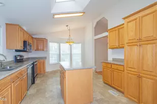 208 NW Creekside Dr, Grants Pass, OR 97526 - Photo 7