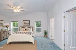 208 NW Creekside Dr, Grants Pass, OR 97526 - Photo 11