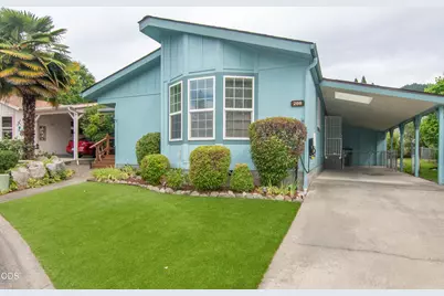 208 NW Creekside Drive, Grants Pass, OR 97526 - Photo 1