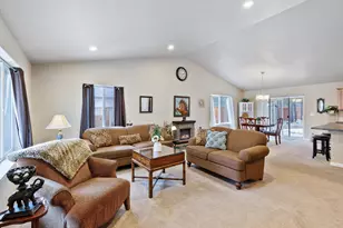 17316 Golden Eye Dr, Bend, OR 97707 - Photo 5