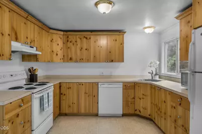 61057 Chuckanut Drive, Bend, OR 97702 - Photo 15