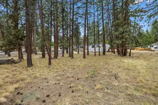 61057 Chuckanut Dr, Bend, OR 97702 - Photo 3