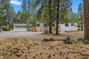 61057 Chuckanut Dr, Bend, OR 97702 - Photo 43