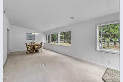 61057 Chuckanut Drive, Bend, OR 97702 - Photo 11