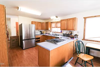 16010 Clover Creek Road, Klamath Falls, OR 97601 - Photo 7