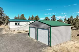 8628 SW Crater Loop Rd, Terrebonne, OR 97760 - Photo 3