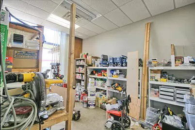 1025 Court Street, Medford, OR 97501 - Photo 29
