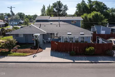 248 SE 10th Street, Madras, OR 97741 - Photo 1