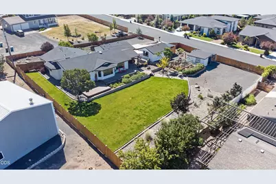 4627 SW Yew Avenue, Redmond, OR 97756 - Photo 37