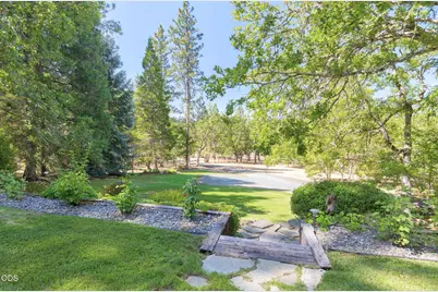 543 Serenity Lane, Grants Pass, OR 97526 - Photo 41