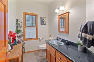 543 Serenity Ln, Grants Pass, OR 97526 - Photo 17