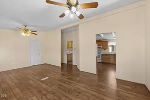 555 Freeman Rd, Central Point, OR 97502 - Photo 15