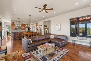 17771 Warrin Rd, Sisters, OR 97759 - Photo 15