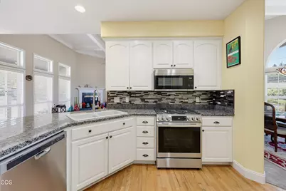3409 Creek View Drive, Medford, OR 97504 - Photo 13