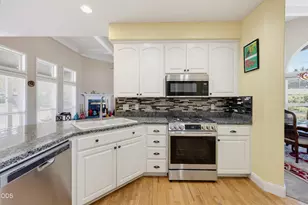 3409 Creek View Dr, Medford, OR 97504 - Photo 13