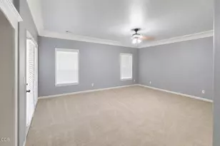 3409 Creek View Dr, Medford, OR 97504 - Photo 19