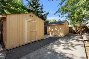 1467 Bluebonnet Ave, Medford, OR 97504 - Photo 27