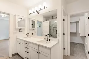 1641 W Hill Ave, Sisters, OR 97759 - Photo 17