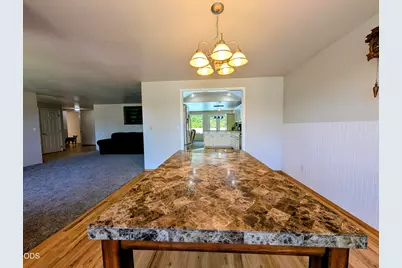 2749 Brookside Drive, Medford, OR 97504 - Photo 7