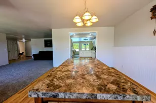 2749 Brookside Dr, Medford, OR 97504 - Photo 7