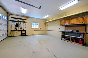 2749 Brookside Dr, Medford, OR 97504 - Photo 27
