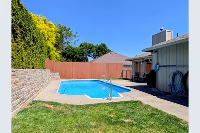 2749 Brookside Drive, Medford, OR 97504 - Photo 25
