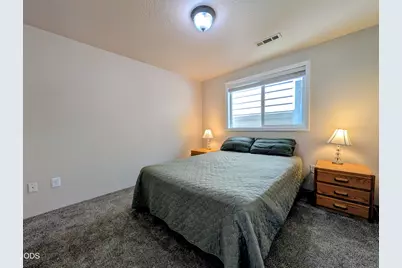 2749 Brookside Drive, Medford, OR 97504 - Photo 17