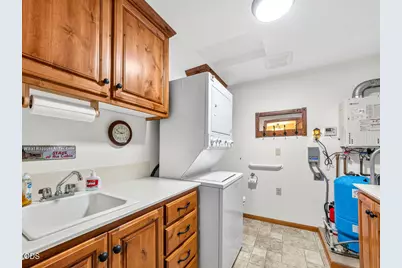 27458 Rocky Point Road, Klamath Falls, OR 97601 - Photo 9