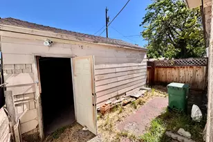 540 Division St, Klamath Falls, OR 97601 - Photo 11
