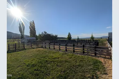 15655 W Langell Valley Road, Bonanza, OR 97623 - Photo 45