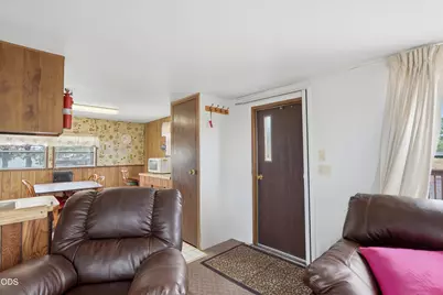 13005 SW Airstrip Lane, Culver, OR 97734 - Photo 17