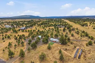 13005 SW Airstrip Ln, Culver, OR 97734 - Photo 3