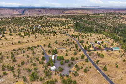 13005 SW Airstrip Lane, Culver, OR 97734 - Photo 5