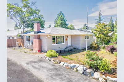 1224 SW Oak Street, Grants Pass, OR 97526 - Photo 3