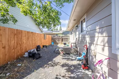 1224 SW Oak Street, Grants Pass, OR 97526 - Photo 21