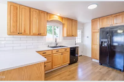 1224 SW Oak Street, Grants Pass, OR 97526 - Photo 7