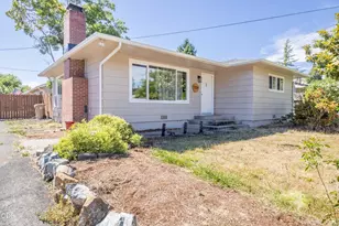 1224 SW Oak St, Grants Pass, OR 97526 - Photo 27
