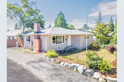 1224 SW Oak Street, Grants Pass, OR 97526 - Photo 3