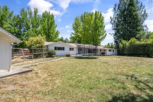 155 Westwood Dr, Grants Pass, OR 97527 - Photo 35