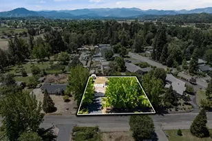 155 Westwood Dr, Grants Pass, OR 97527 - Photo 5