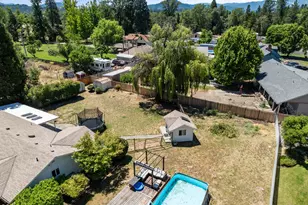 155 Westwood Dr, Grants Pass, OR 97527 - Photo 41